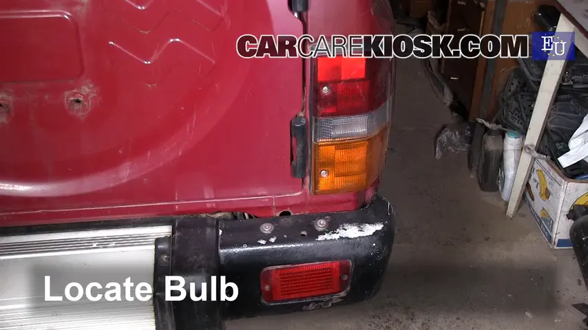 1993 Nissan Patrol LX 2.8L 6 Cyl. Turbo Diesel Lights Turn Signal - Rear (replace bulb)
